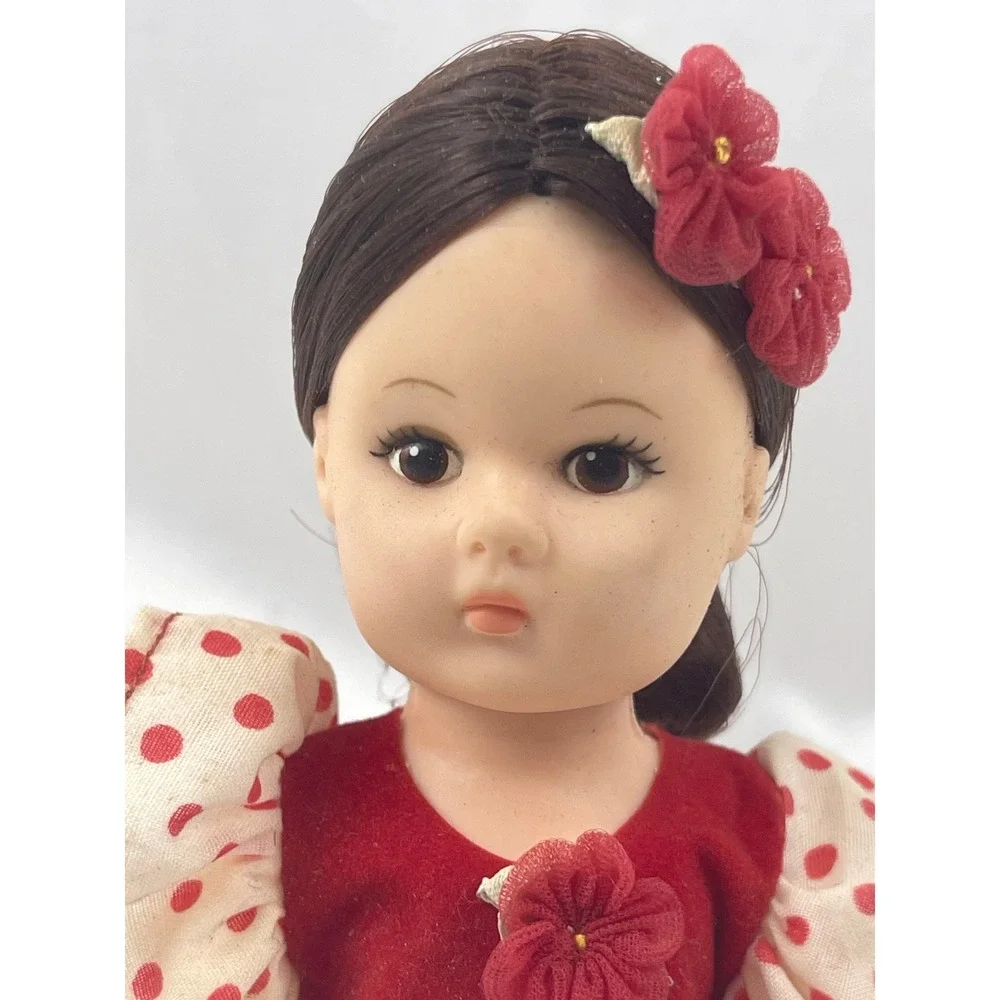 Vogue Dolls Spanish Girl Doll Red Polka Dot Dress Vintage‎ Collectible